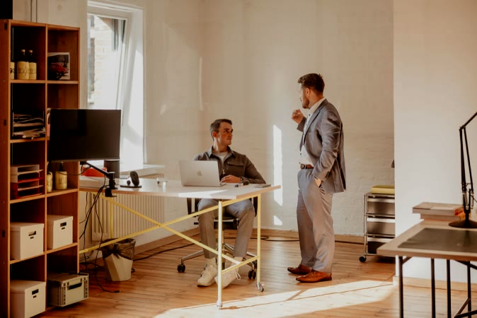 Aconvia, Arbeitsplatz im Büro