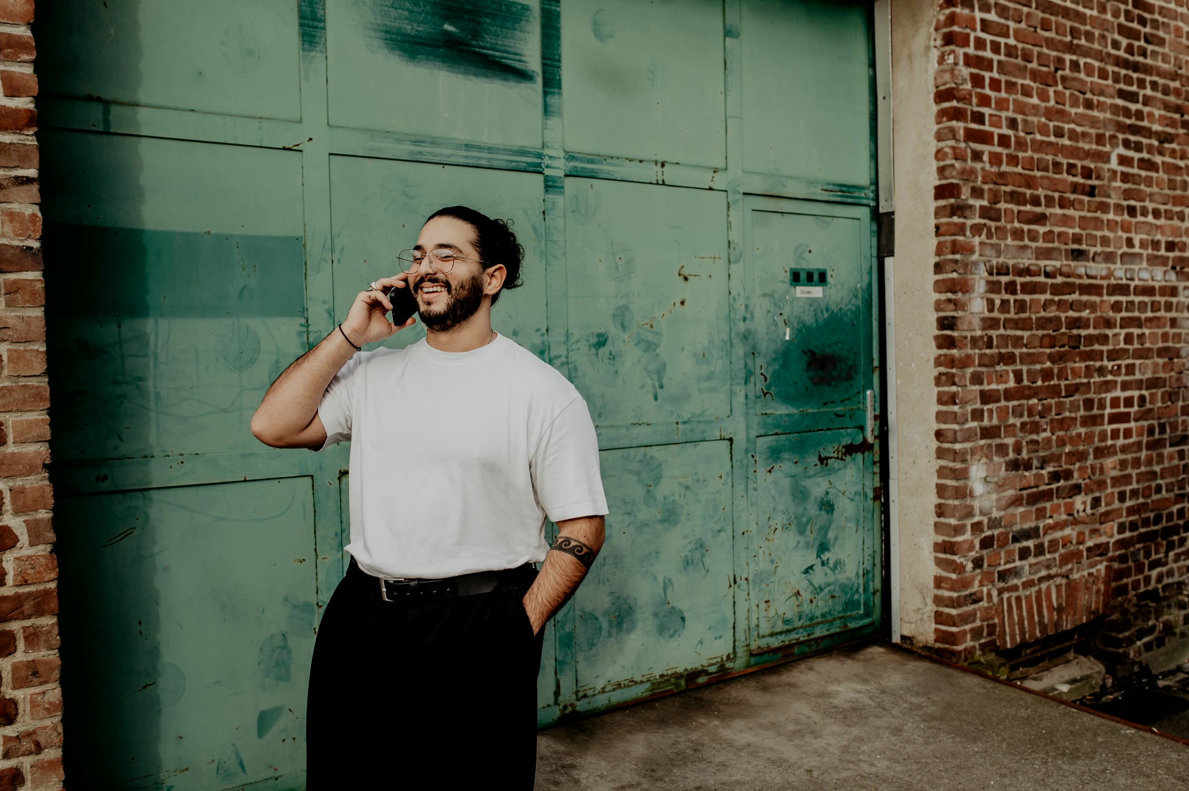 Highr. Kandidat am Telefon