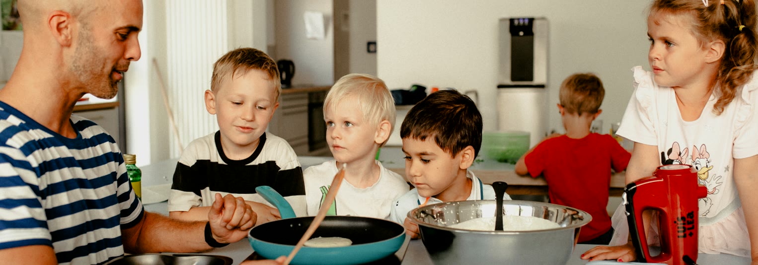 Luis + Lea, Shooting: Kochen mit Kita-Kindern