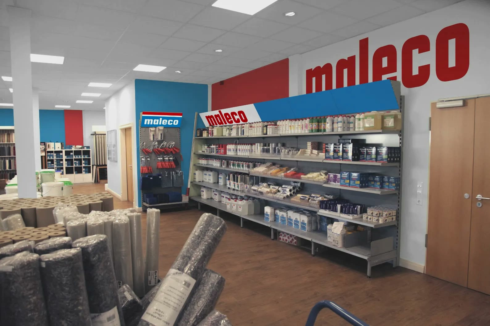Maleco, Ladenlokal mit neuer Markenwand