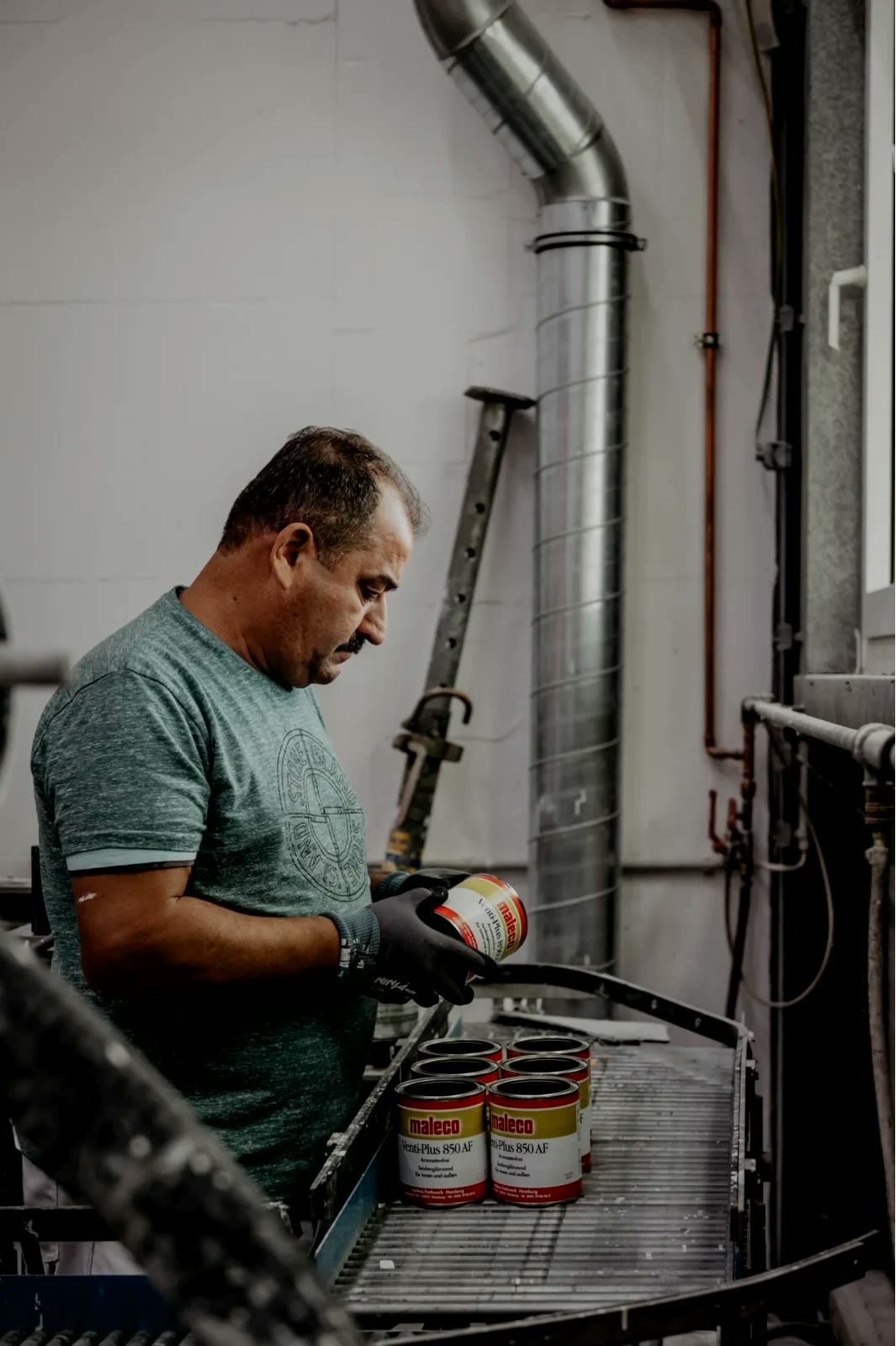 Maleco, Handwerker mit Farbeimern aus dem Shooting