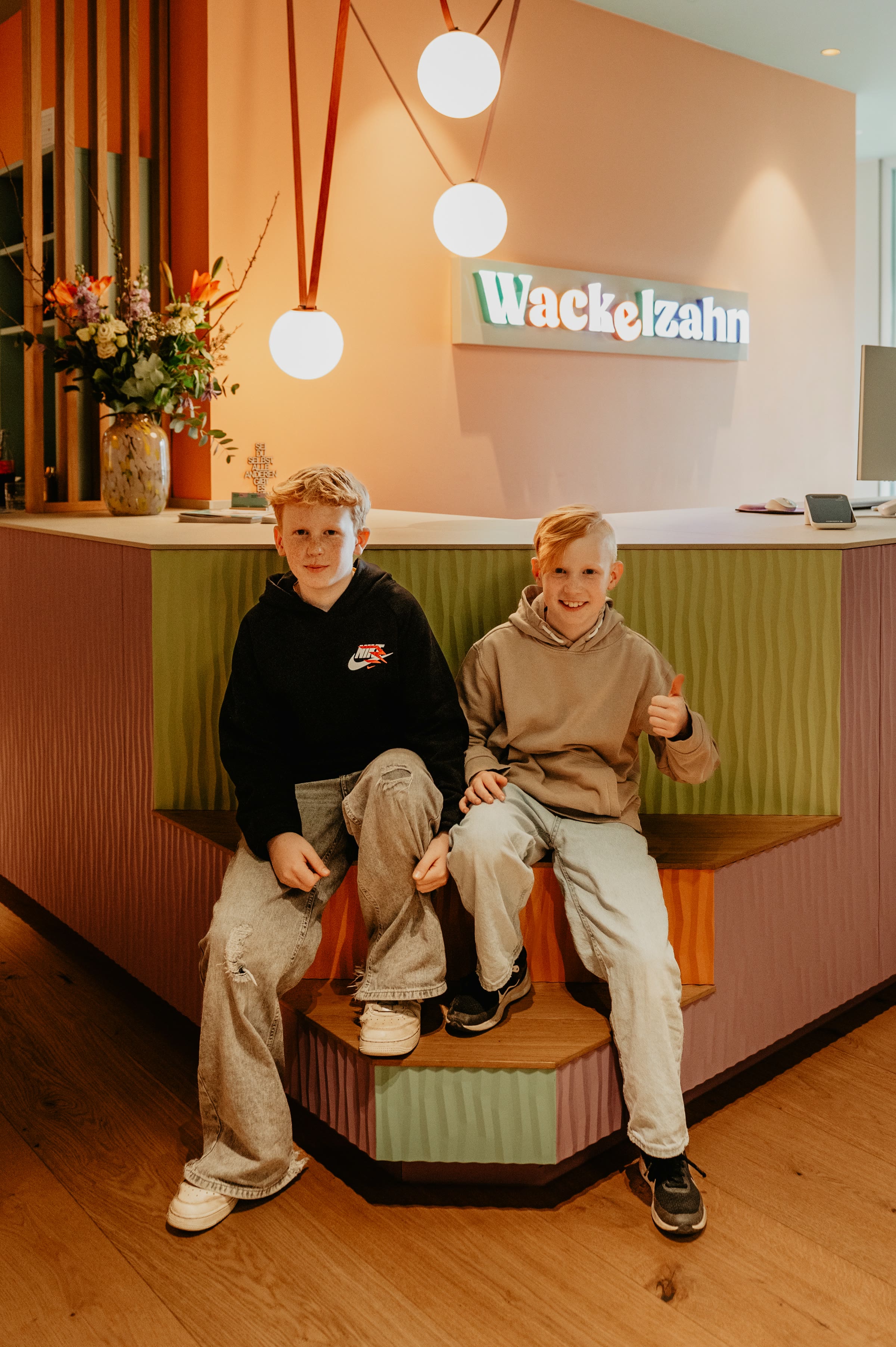 Wackelzahn Familie am Empfang